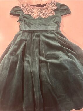 Luli & Me Green Velvet Dress with Lace Collar